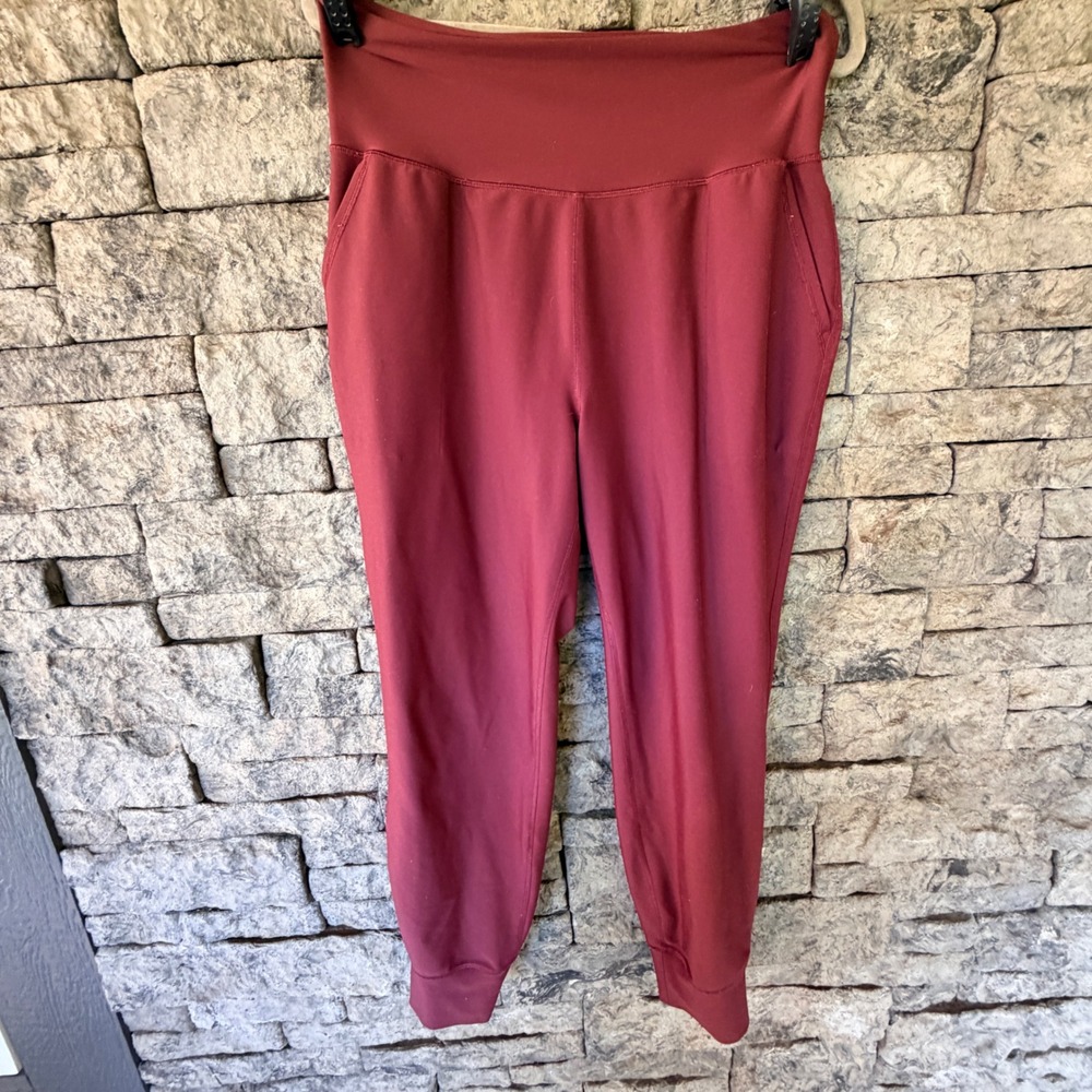 Old Navy Active PowerSoft Joggers Women Large Burgundy Stretch Athleisure